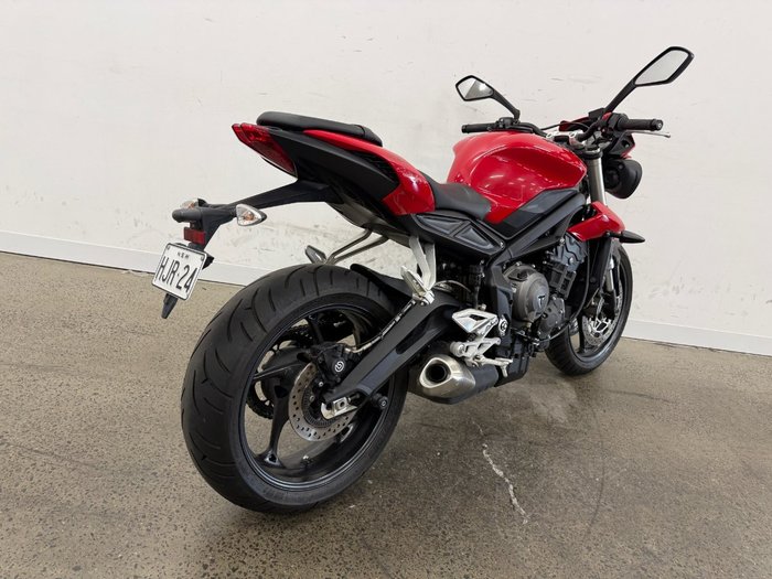 2017 Triumph STREET TRIPLE S 660 LAMS Red