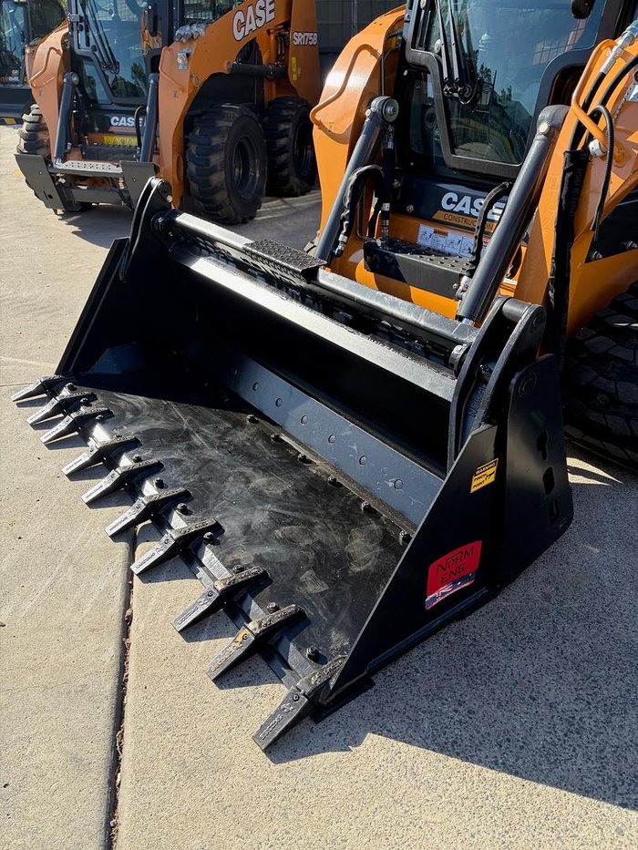 2025 Case CE Tr270b Compact Track Loader Orange