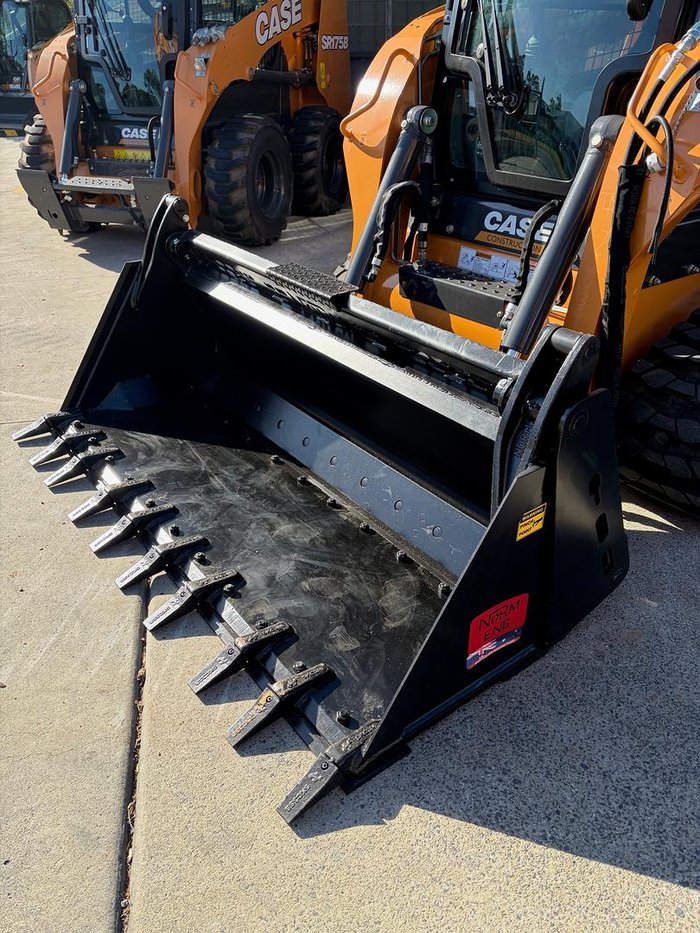 2025 CASE Tr270b