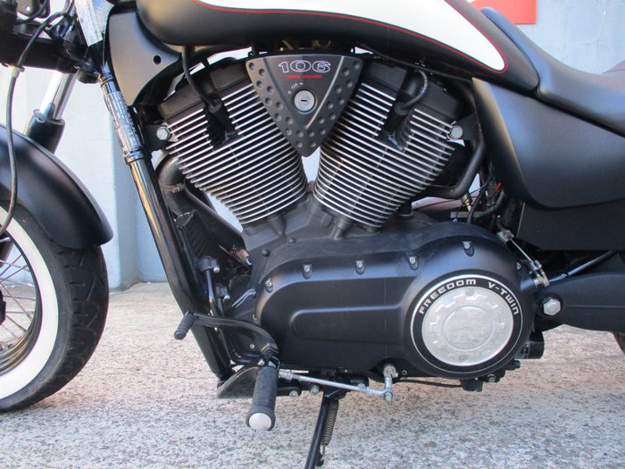 2012 VICTORY HIGHBALL BLACK