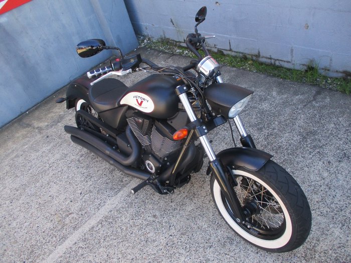 2012 VICTORY HIGHBALL BLACK