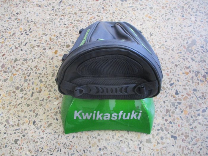 2012 Kawasaki ER-6nL GREEN