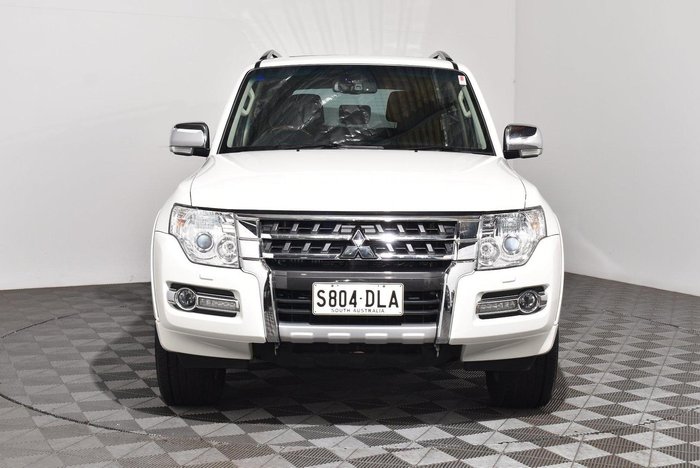 2018 Mitsubishi Pajero Exceed