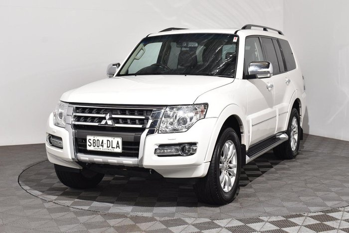 2018 Mitsubishi Pajero Exceed