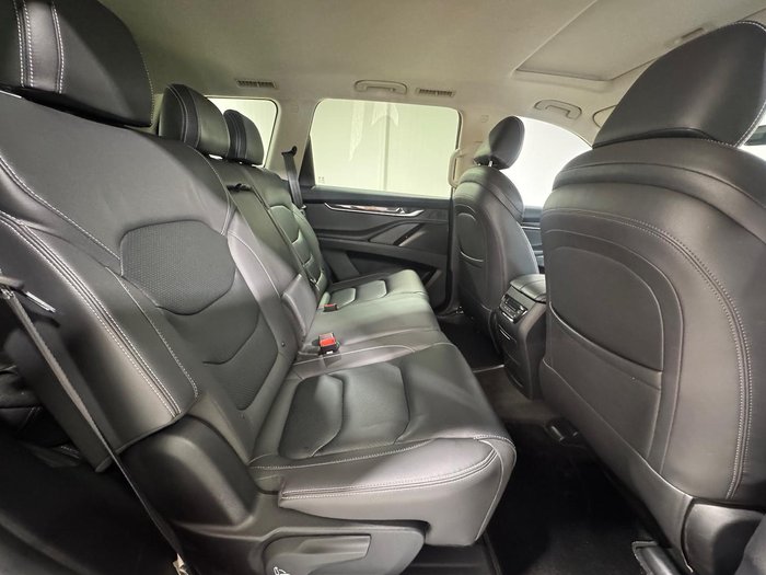 2023 LDV D90 Executive