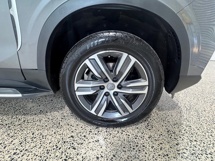 2023 LDV D90 Executive