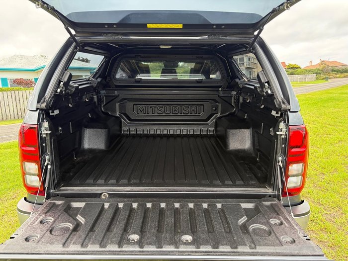 2024 Mitsubishi Triton GLS