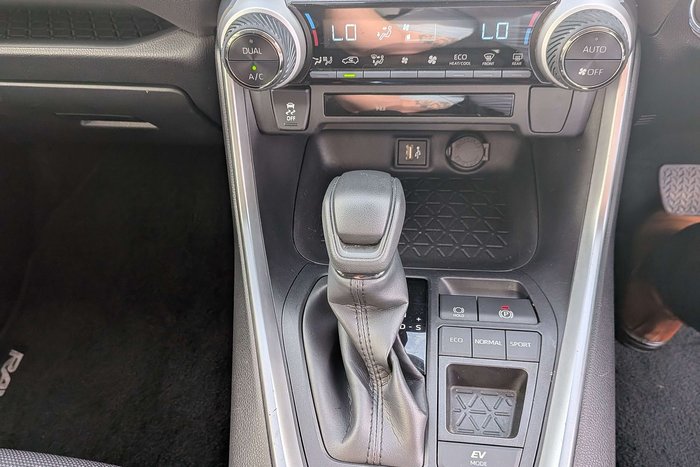 2023 Toyota RAV4 GX