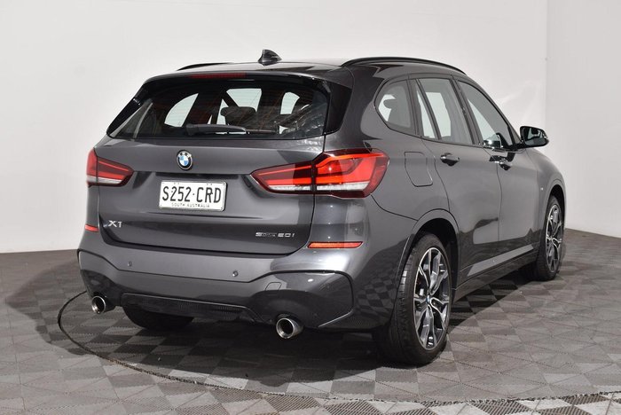 2022 BMW X1 xDrive20i