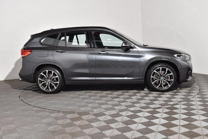 2022 BMW X1 xDrive20i