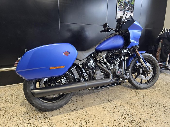 Harley-Davidson Low Rider ST 117 (FXLRST) Softail