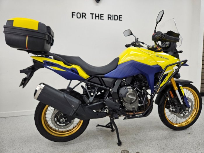 2023 Suzuki V-STROM 800DE Yellow