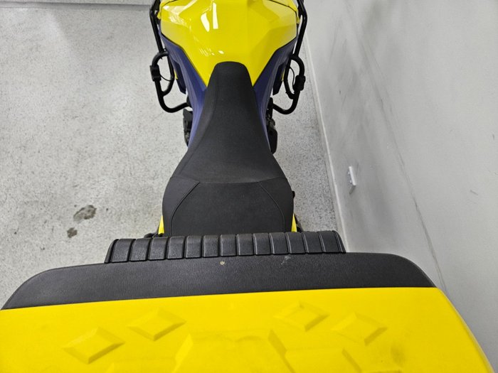 2023 Suzuki V-STROM 800DE Yellow