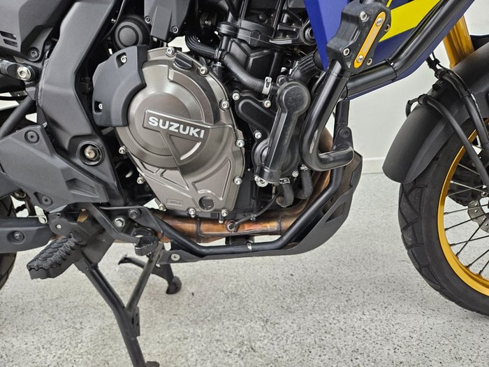 2023 Suzuki V-STROM 800DE Yellow