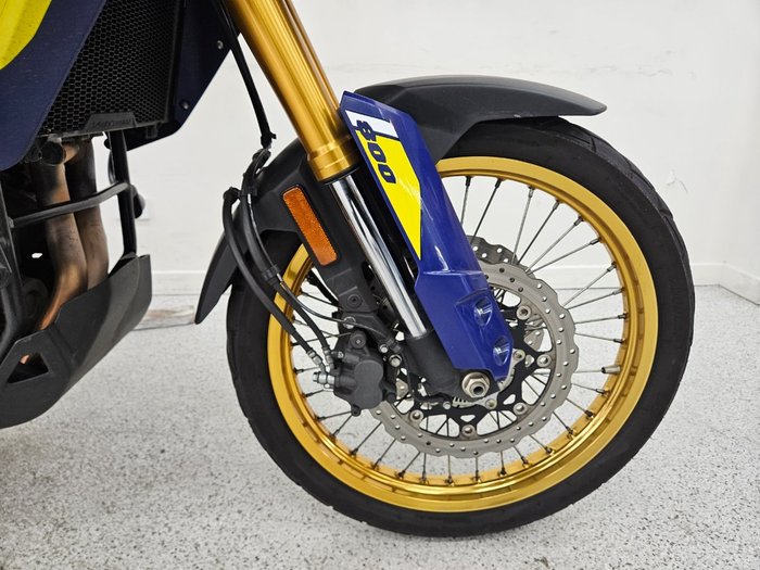 2023 Suzuki V-STROM 800DE Yellow