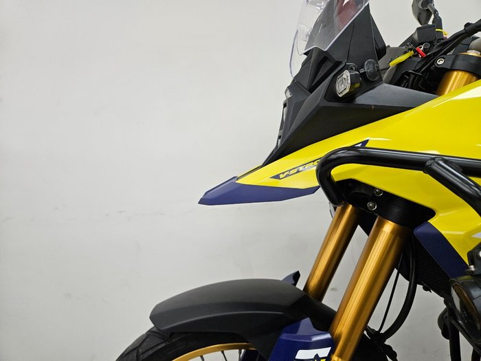 2023 Suzuki V-STROM 800DE Yellow