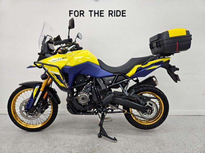 2023 Suzuki V-STROM 800DE Yellow