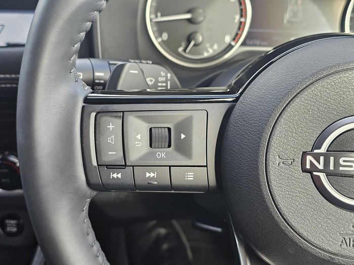 2025 Nissan X-TRAIL ST-L
