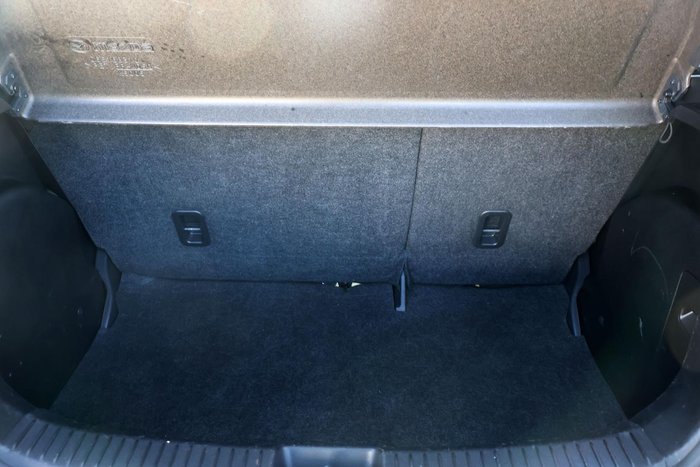 2013 Mazda 2 Neo Sport
