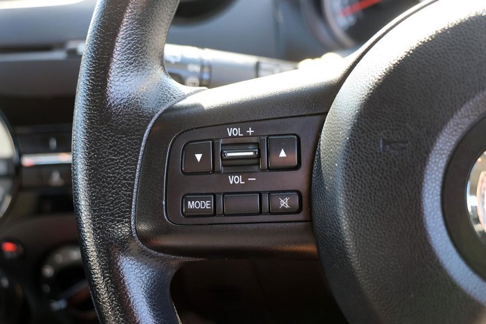 2013 Mazda 2 Neo Sport