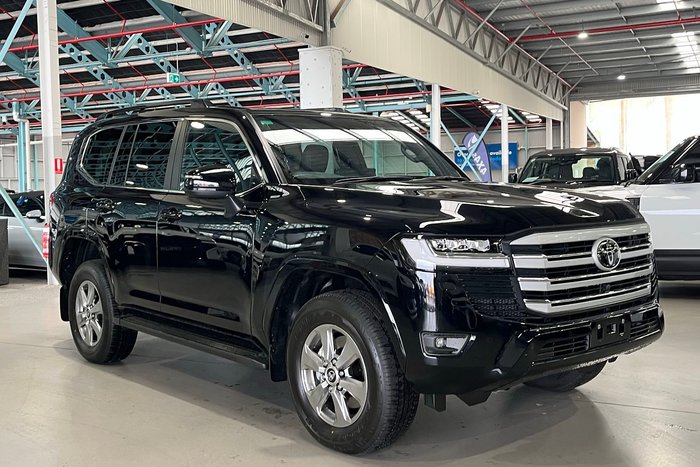 2026 Toyota Landcruiser VX