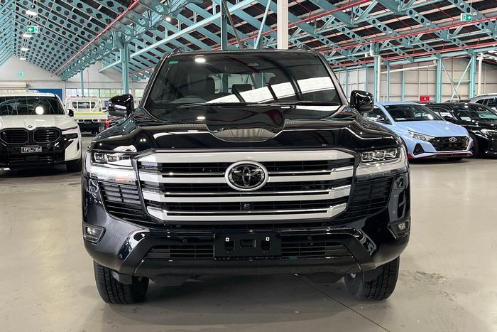 2026 Toyota Landcruiser VX