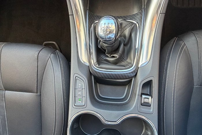 2016 Holden Commodore SS V Redline