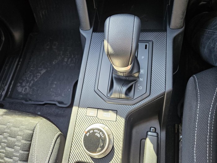 2026 Mitsubishi Triton GLX-R