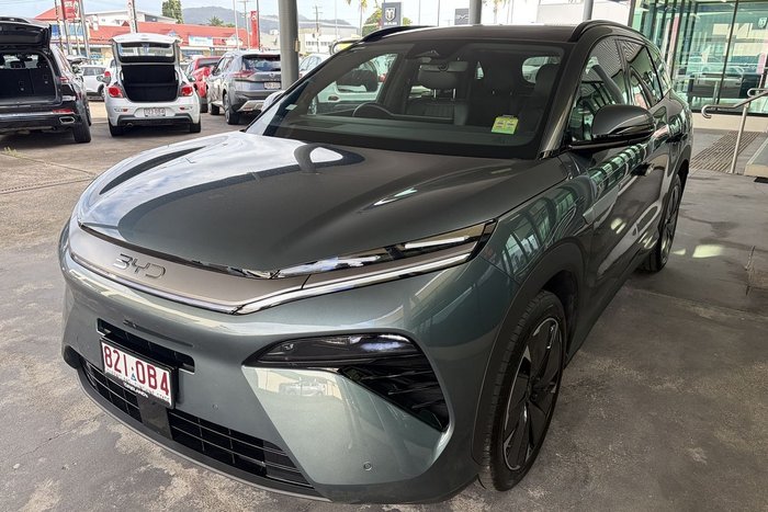 2025 BYD SEALION 8 Premium AWD