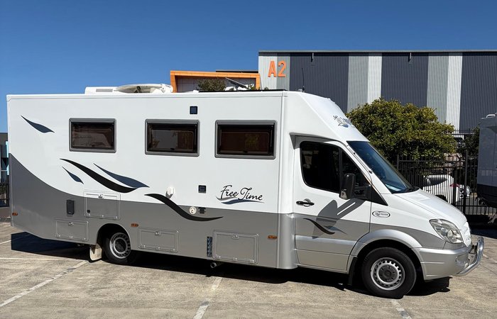 2011 Paradise MotorHomes FREETIME MERCEDES 315CD