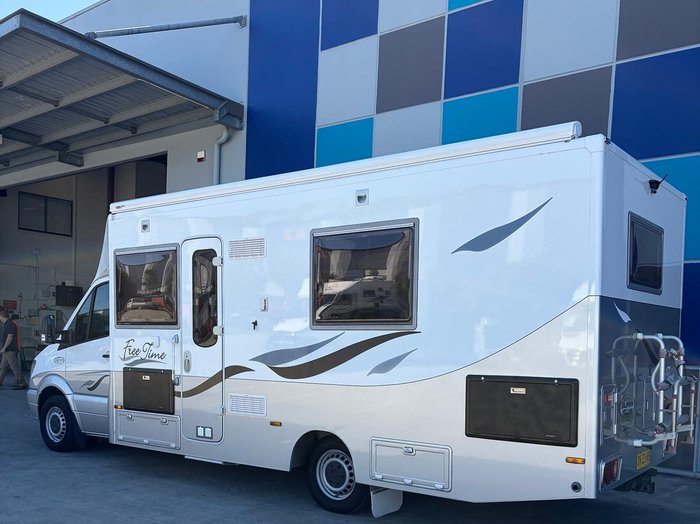2011 Paradise MotorHomes FREETIME MERCEDES 315CD