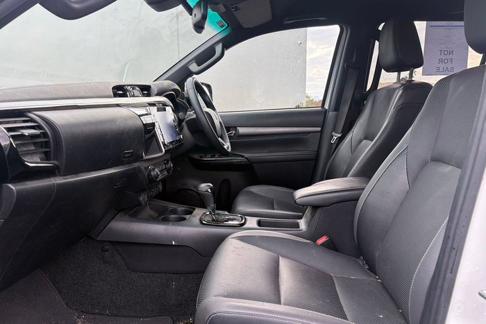 2023 Toyota Hilux Rogue