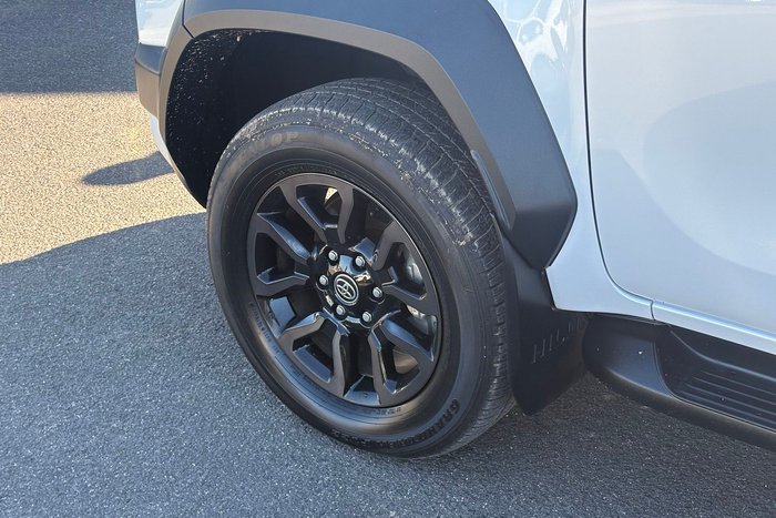 2023 Toyota Hilux Rogue