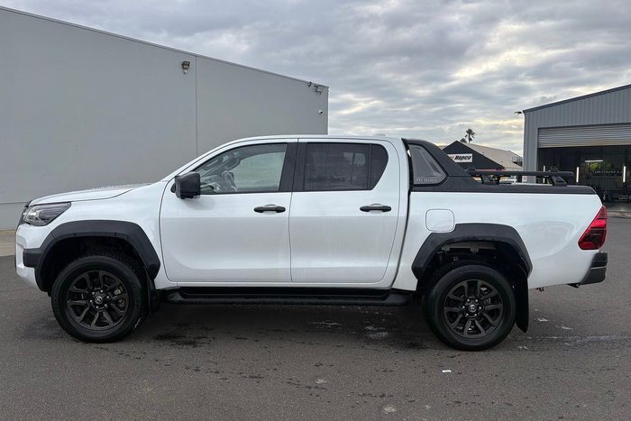 2023 Toyota Hilux Rogue