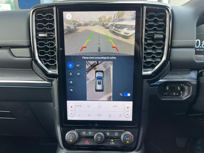 2025 Ford Everest Platinum