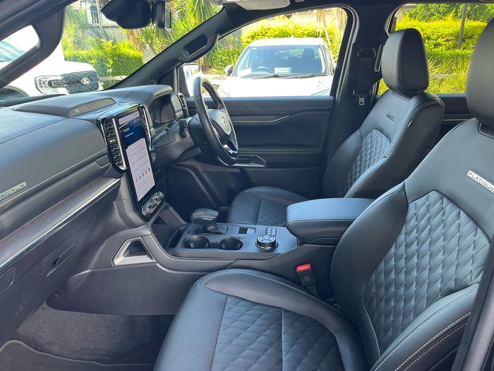 2025 Ford Everest Platinum