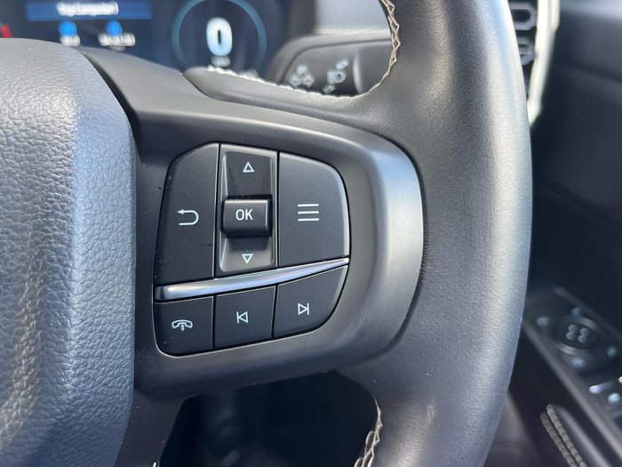 2025 Ford Everest Platinum