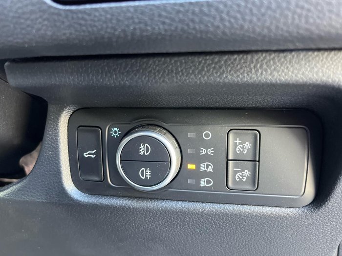 2025 Ford Everest Platinum