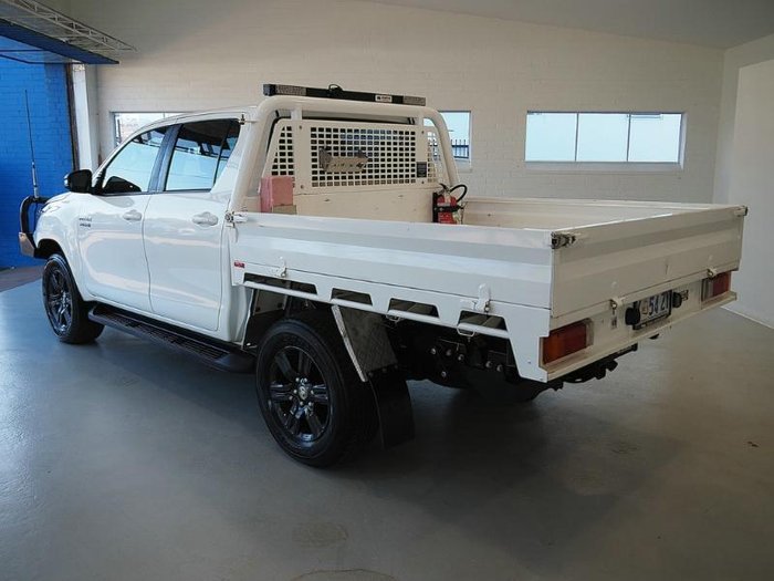 2022 Toyota Hilux SR