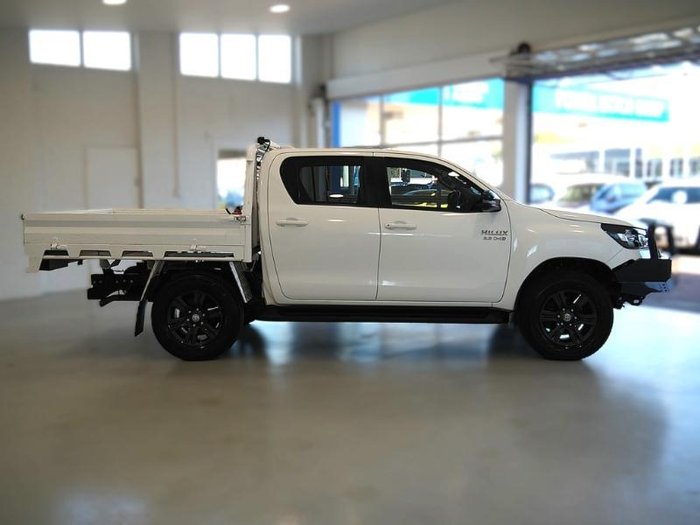 2022 Toyota Hilux SR