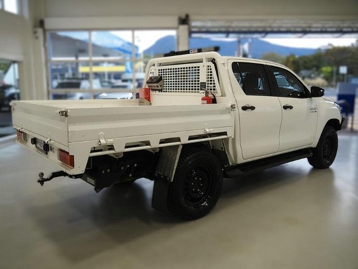 2022 Toyota Hilux SR