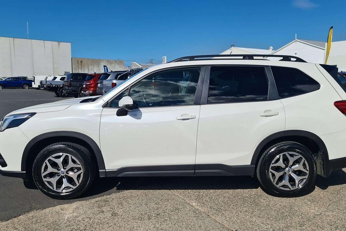 2024 Subaru Forester 2.5i