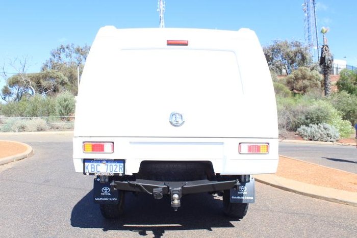 2019 Toyota Hilux SR