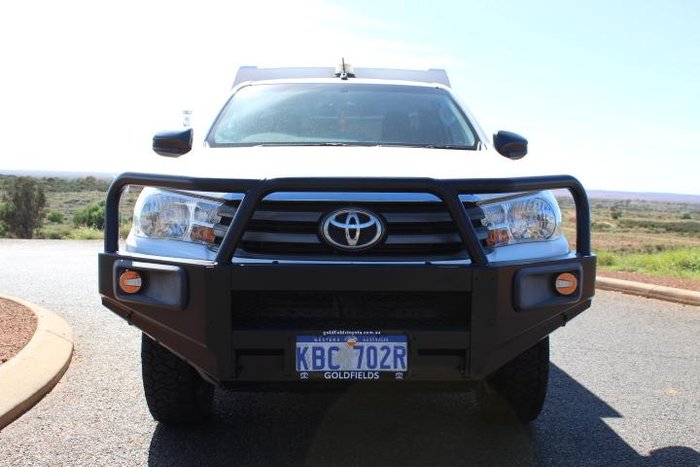 2019 Toyota Hilux SR