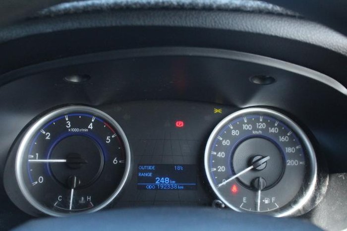 2019 Toyota Hilux SR