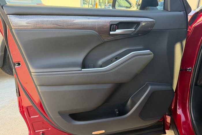 2023 Toyota Kluger Grande