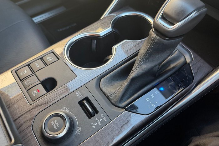 2023 Toyota Kluger Grande