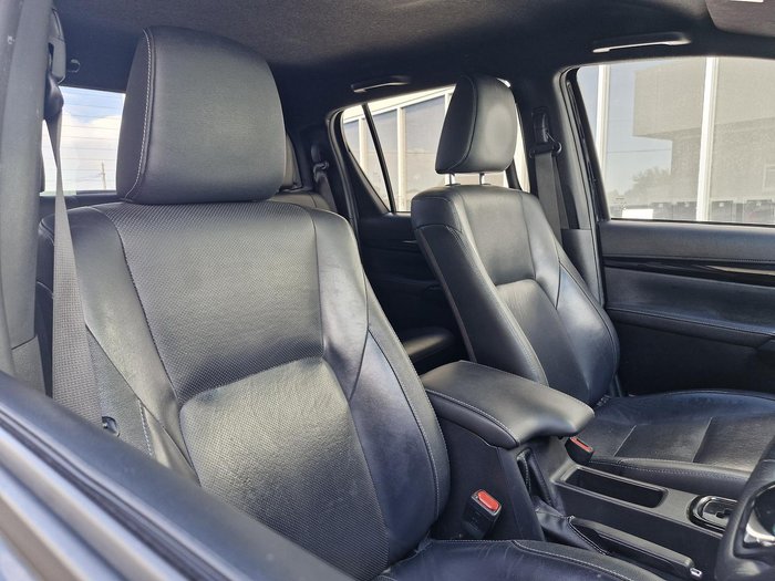 2019 Toyota Hilux Rogue