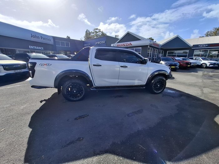 2022 Isuzu D-MAX X-TERRAIN