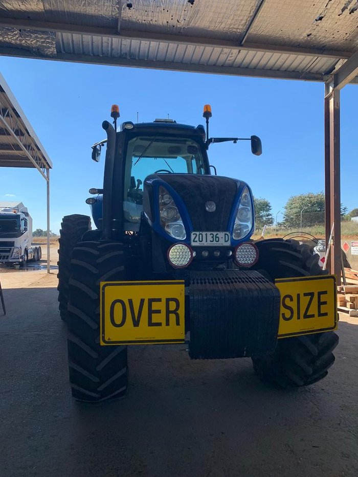 2012 New Holland T8.390